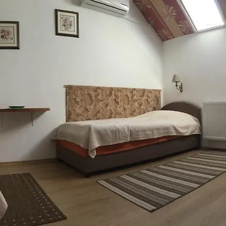 Guest house Falusi Patika - Tisza-to Vendeghaz *