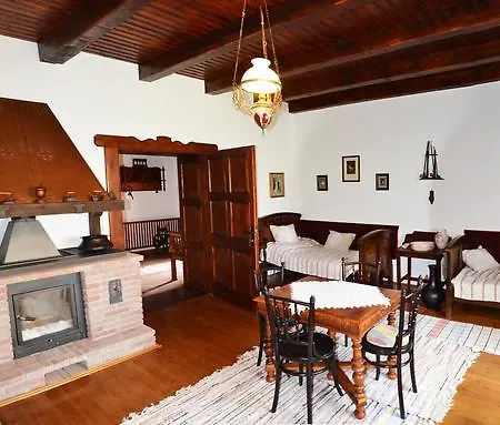 Falusi Patika - Tisza-to Vendeghaz